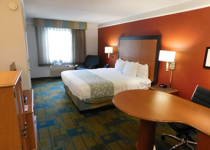 Hotel Western - O'hare Nw 3*