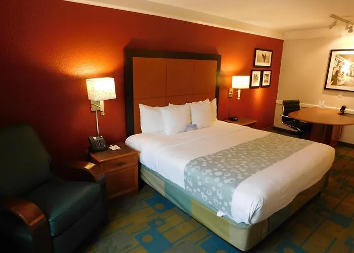 Hotel Western - O'hare Nw