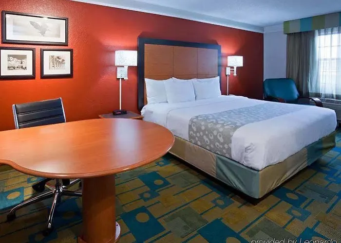 Hotel Western - O'hare Nw 3*